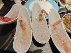 -雍容荟帝王蟹活龙虾展台自助(IFS黑金店)