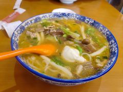 -邱芳粉店(迎宾大道旗舰店)