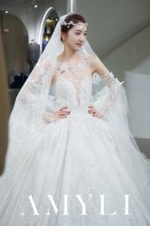 -艾米丽婚纱礼服