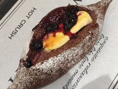 -HOT CRUSH趁热集合·现烤面包(上海环球港店)
