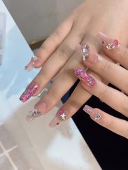 -UGIRL有个美甲