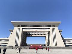 -霍尔果斯国门景区