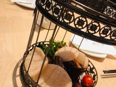 秘制脆皮乳鸽-避风塘(嘉兴八佰伴店)