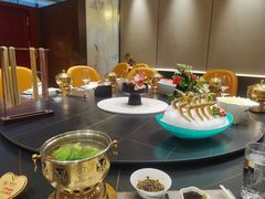 -鼎泰亨·海鲜牛肉餐厅(滨江店)