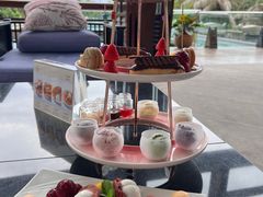 -亚龙湾喜来登·美景台大堂吧