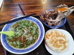 -泉儿头杂碎(杂碎师大店)