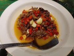 红辣椒炒鲜牛肉-费大厨辣椒炒肉(太平老街店)