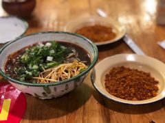 -拈签一笑黄牛肉辣卤串串