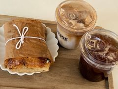 -VERIE BAKEHOUSE