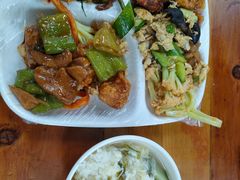 -食里香自助快餐(香槟小镇店)