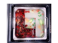 -渝水岸·鲜货火锅(新村7店)