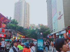 -八一好吃街·高品美食广场