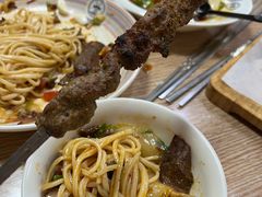 -歹歹的加个面过油肉拌面