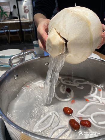 他们家大名鼎鼎，已经想去很久了，这次在钟楼附近溜达