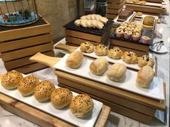 -西安绿地假日酒店