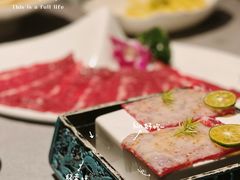 -左庭右院鲜牛肉火锅黑金店(陆家嘴中心店)