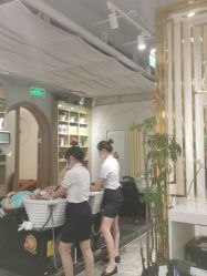点击看大图 -容萨美业·美容美发