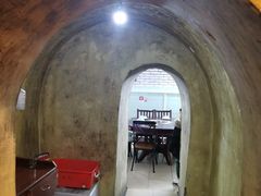 -洞庭洲·防空洞火锅·烧烤·铜锅涮肉(新百广场店)
