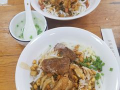 -牛八宝桂林米粉(八里庄店)