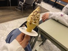 甜蜜的栗子冰淇淋-OUR Bakery(三里屯太古里店)