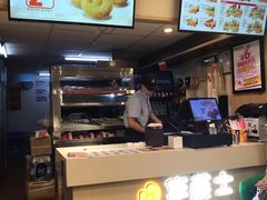 -华莱士·炸鸡汉堡(荔湾坑口店)
