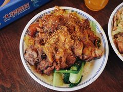 秘制脆皮猪脚饭-陆长玖古法猪脚饭(玄风桥店)