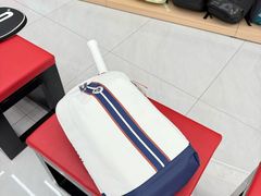 -Wilson威尔胜(漕溪北路店)