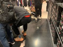 -王府井奥莱临潼小镇(临潼店)
