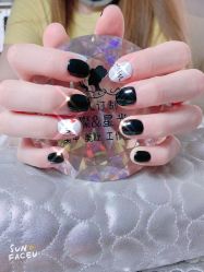 -璀璨&星光美甲美睫店