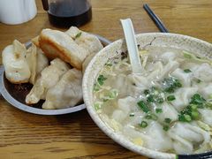 -黄阿姨锅贴大王(万航渡路店)