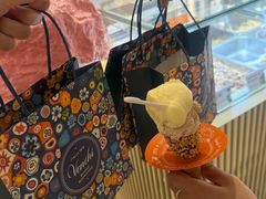 -VENCHI 闻绮(上海佛罗伦萨小镇店)