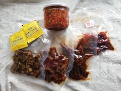 -鑫记婆婆兔·成都特产·兔头手撕兔(太古里店)