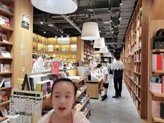 -百新书局(尚悦湾店)