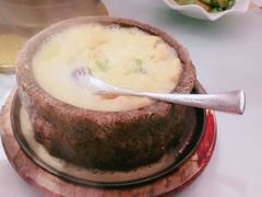 石锅浓汤油豆腐-荷庭·精致湘菜(华强北九方店)