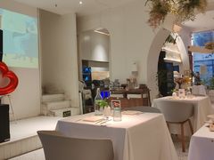 -春树下·树屋花房西餐厅(罍街AS1980店)