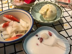 泡菜-董眼镜火锅(洪崖洞总店)