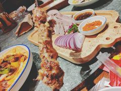 红柳烤肉-纳瓦新疆菜(银都店)