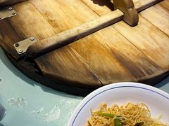 -鱼窝棚柴火铁锅炖(富山屯店)