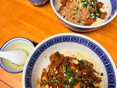 -沪西老弄堂面馆(定西路店)