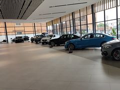 -宁波宝信宝马4S店(江北日湖店)