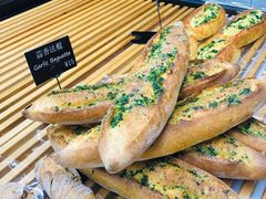 蒜香法棒-81bakery(关山路店)