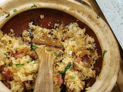 特级腊味煲仔饭-烹然四季椰子鸡火锅(团结湖总店)