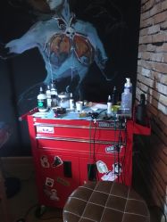 -Black Tattoo Studio