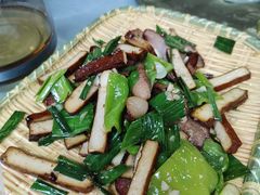 -余家庄肥肠鱼地方汤锅(银杏大道店)