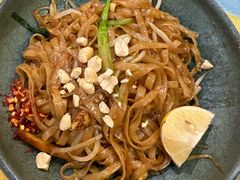 -玖月时尚泰式餐厅