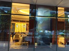 -龙虾酒吧扒房(宁波香格里拉店)