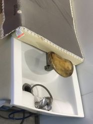 -LESSMORE科技头皮理容中心