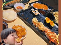 -万岁料理回转寿司(华贸店)