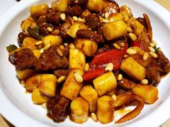 松子牛肉炒年糕-兔爸私家小厨(新北万达店)