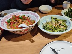 -帅巴人舅母子腊蹄民俗村